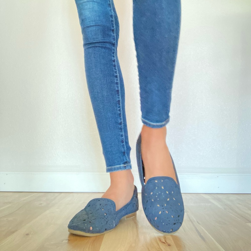 Blue flats size 8 1/2